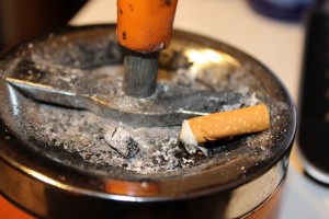 ashtray-525900_960_720